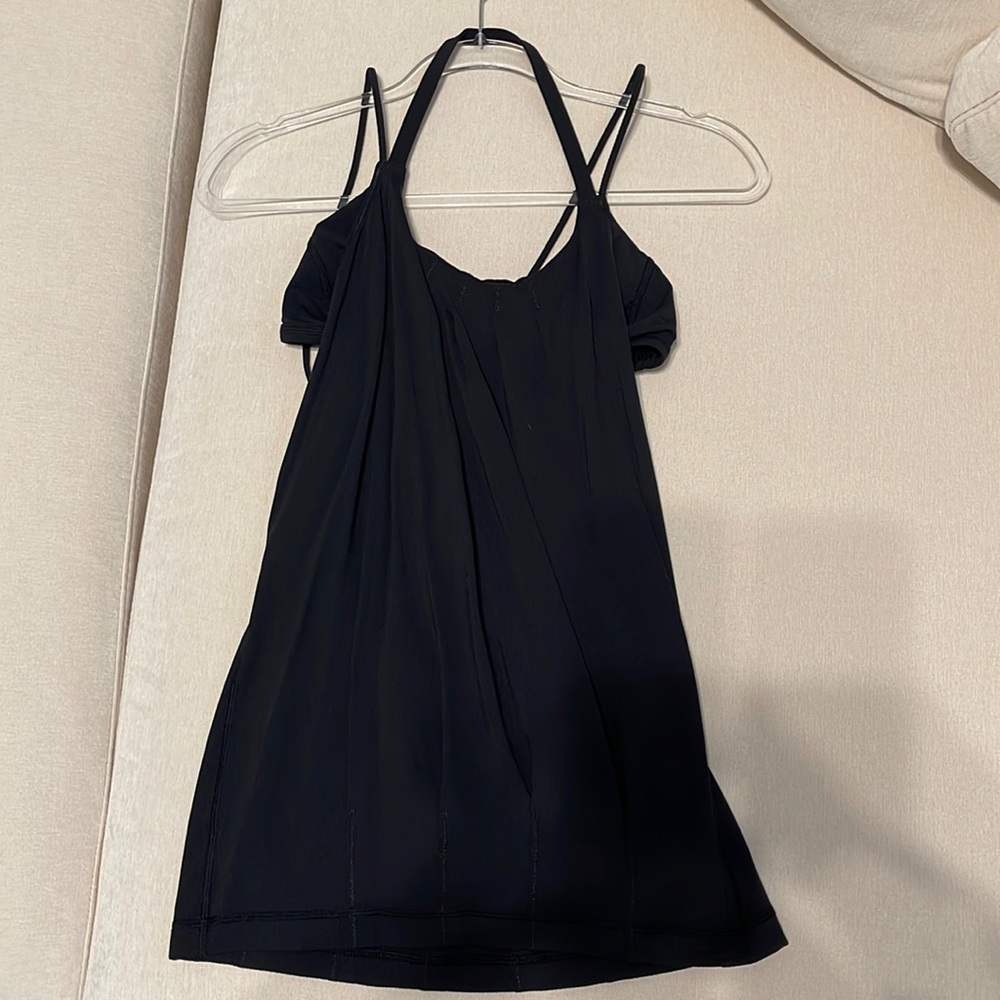 Lululemon black tank